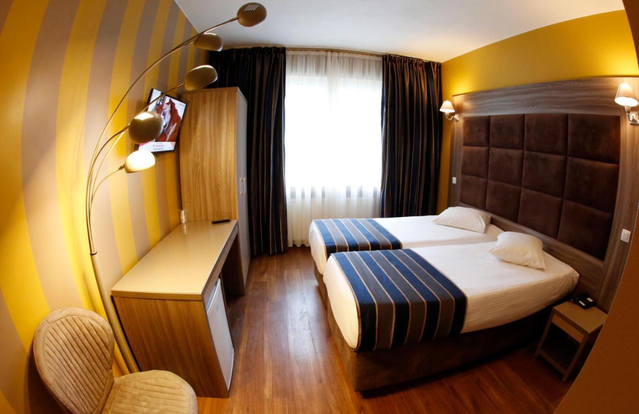 Hotel Midi-Zuid Saint-Gilles Zewnętrze zdjęcie