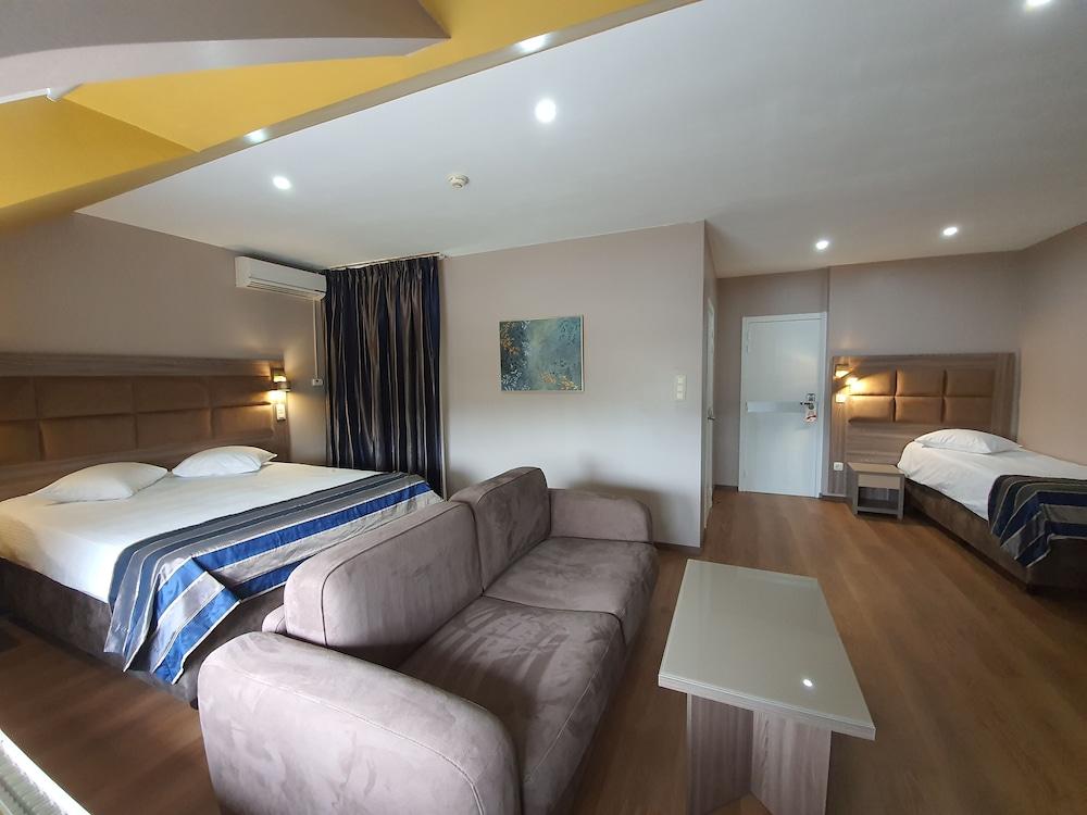 Hotel Midi-Zuid Saint-Gilles Zewnętrze zdjęcie