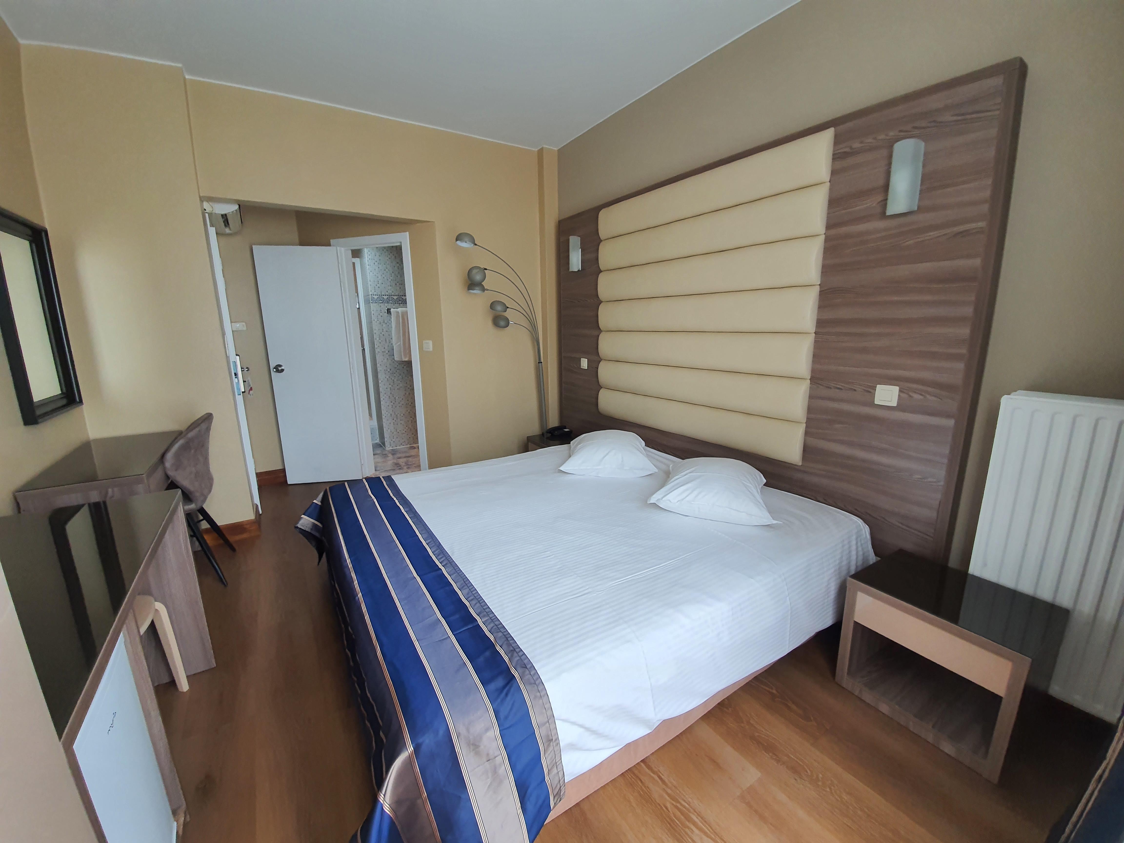 Hotel Midi-Zuid Saint-Gilles Zewnętrze zdjęcie