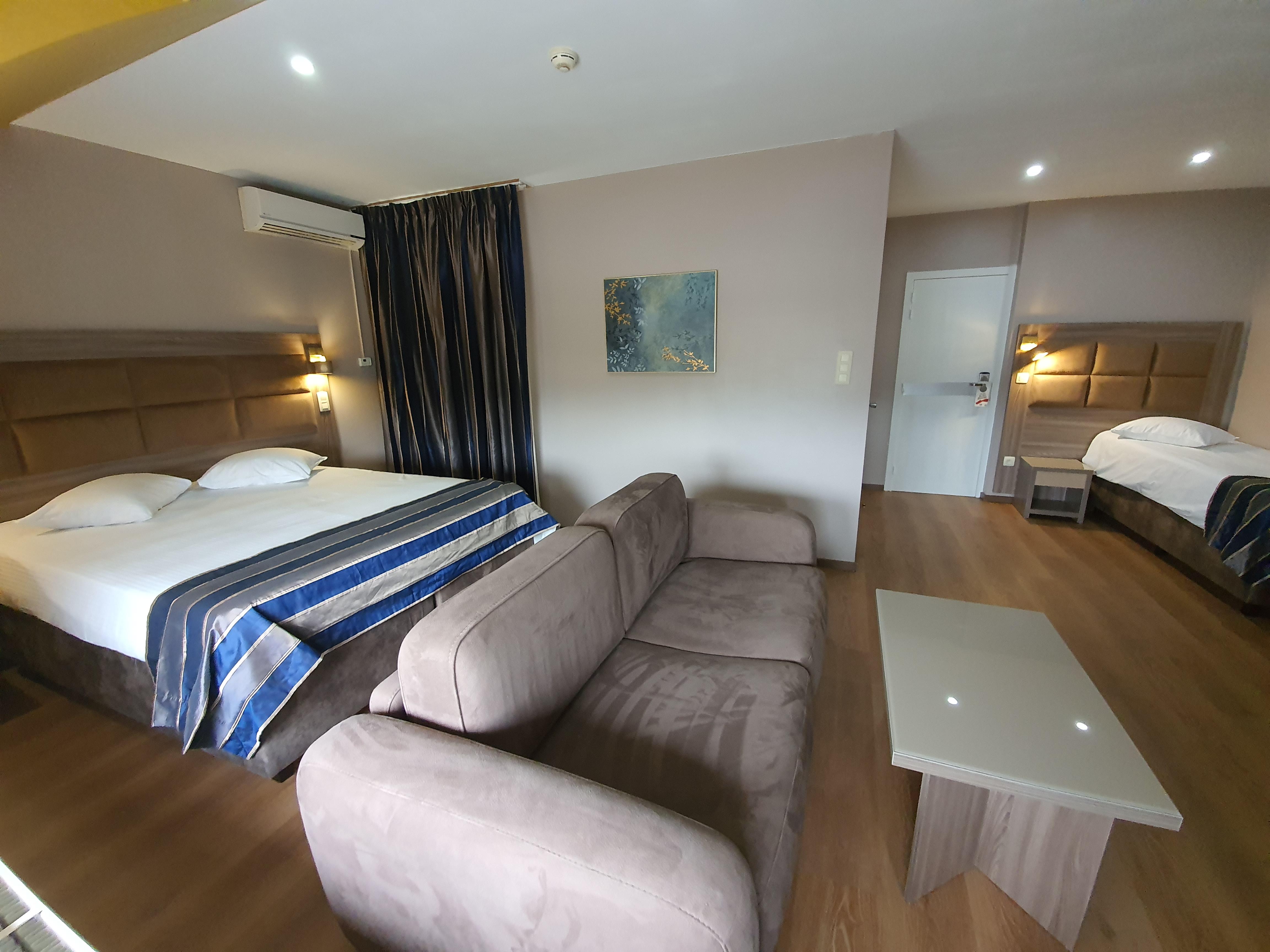 Hotel Midi-Zuid Saint-Gilles Zewnętrze zdjęcie