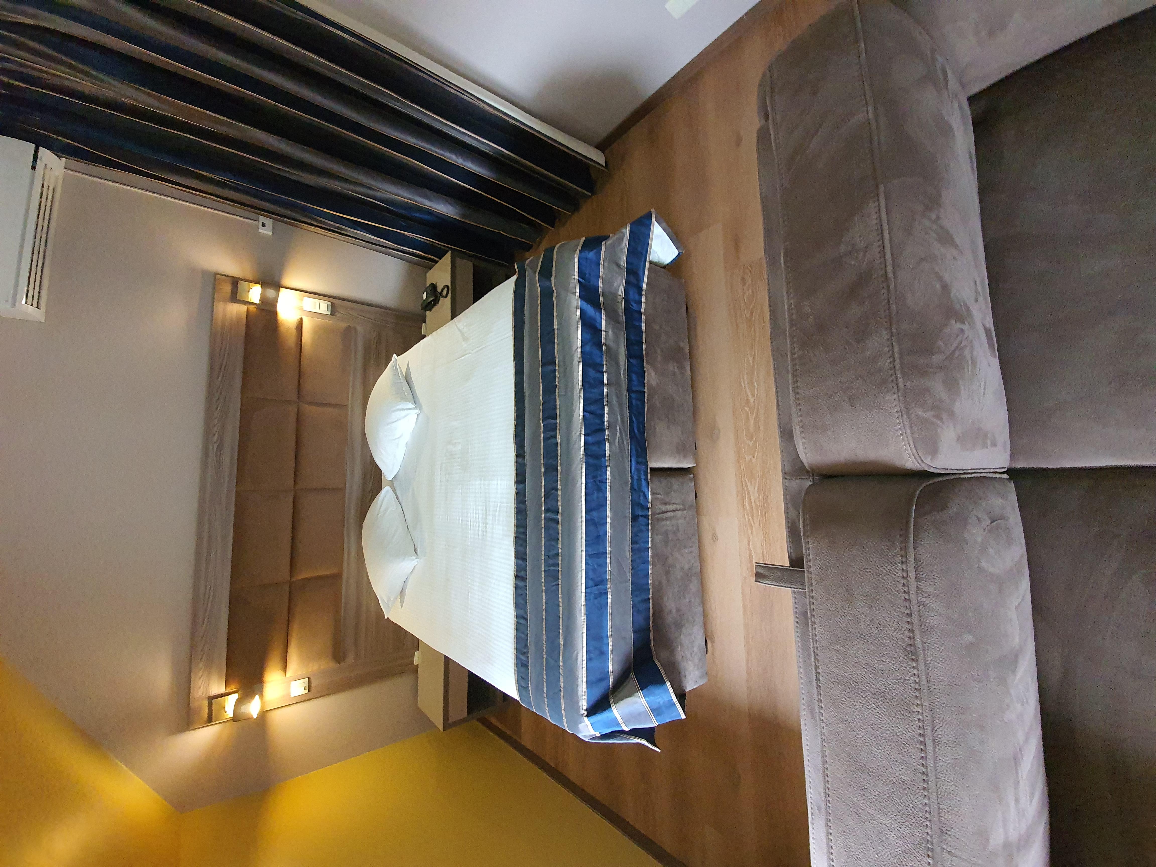 Hotel Midi-Zuid Saint-Gilles Zewnętrze zdjęcie