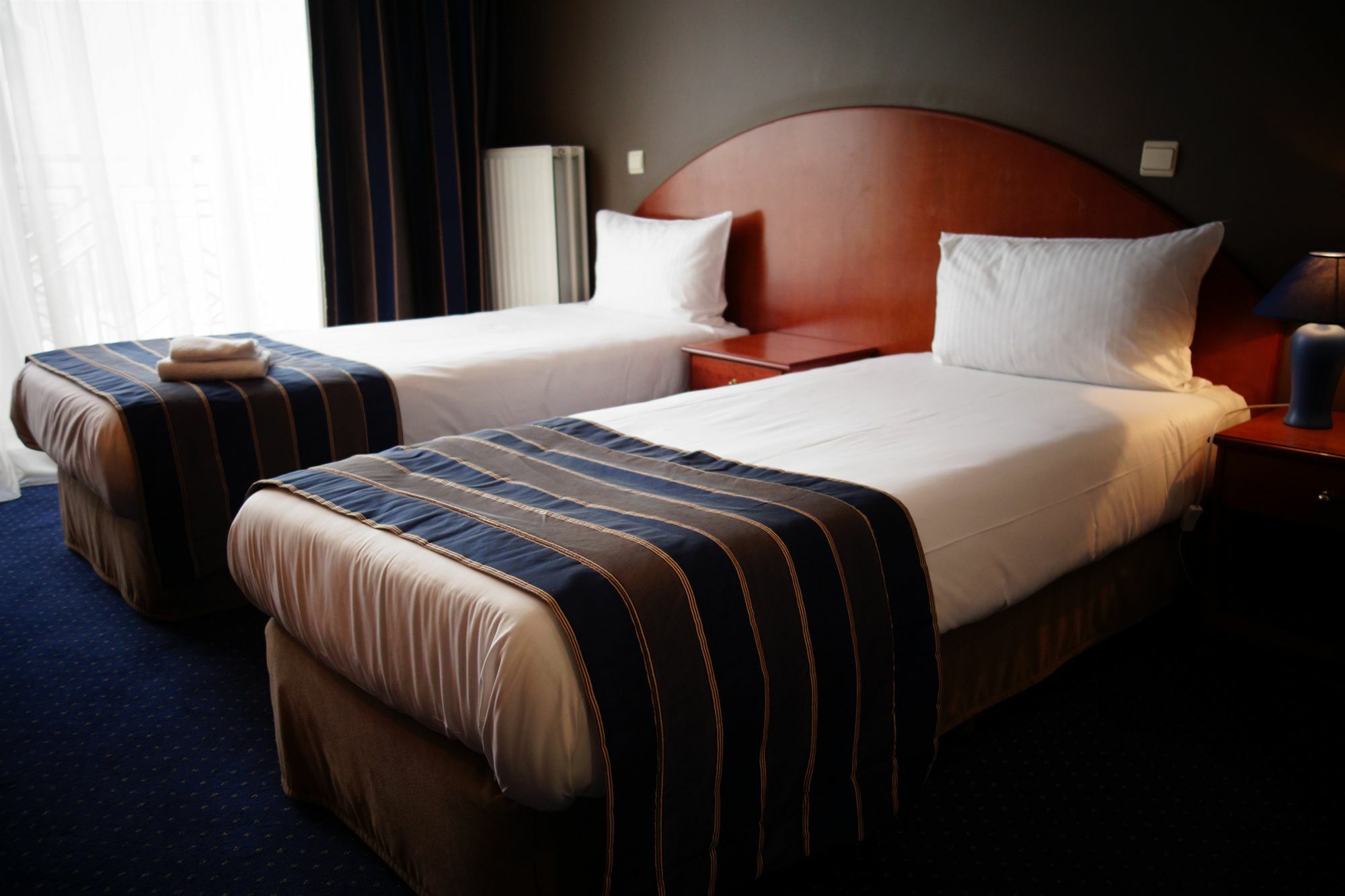 Hotel Midi-Zuid Saint-Gilles Zewnętrze zdjęcie