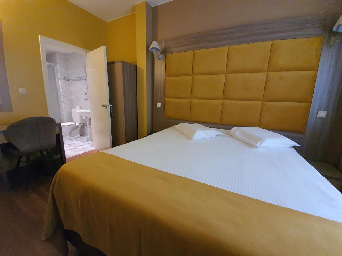 Hotel Midi-Zuid Saint-Gilles Zewnętrze zdjęcie